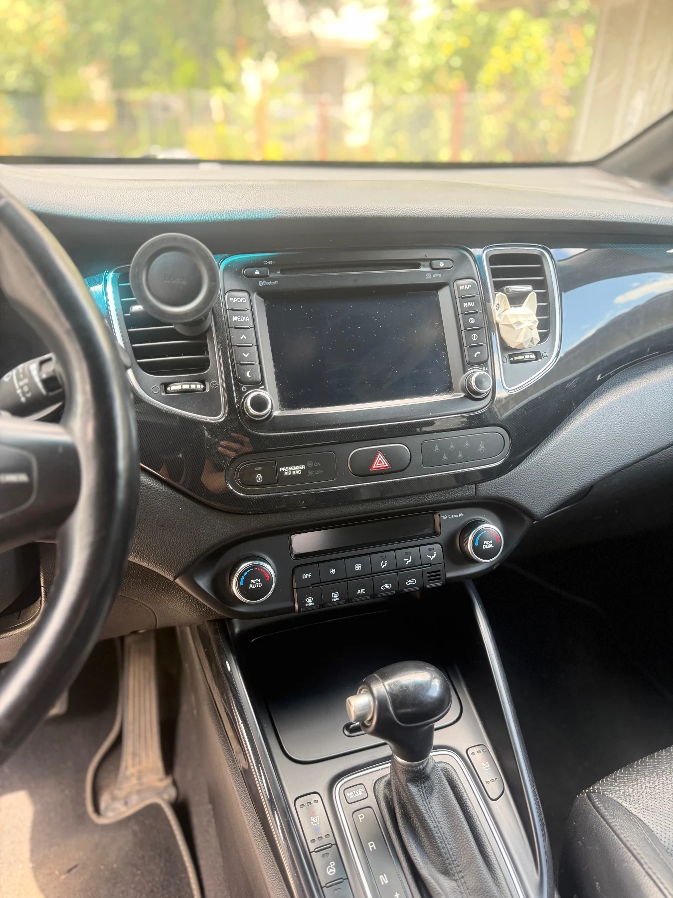 Kia Carens Full 6+ 1, снимка 9 - Автомобили и джипове - 55394378