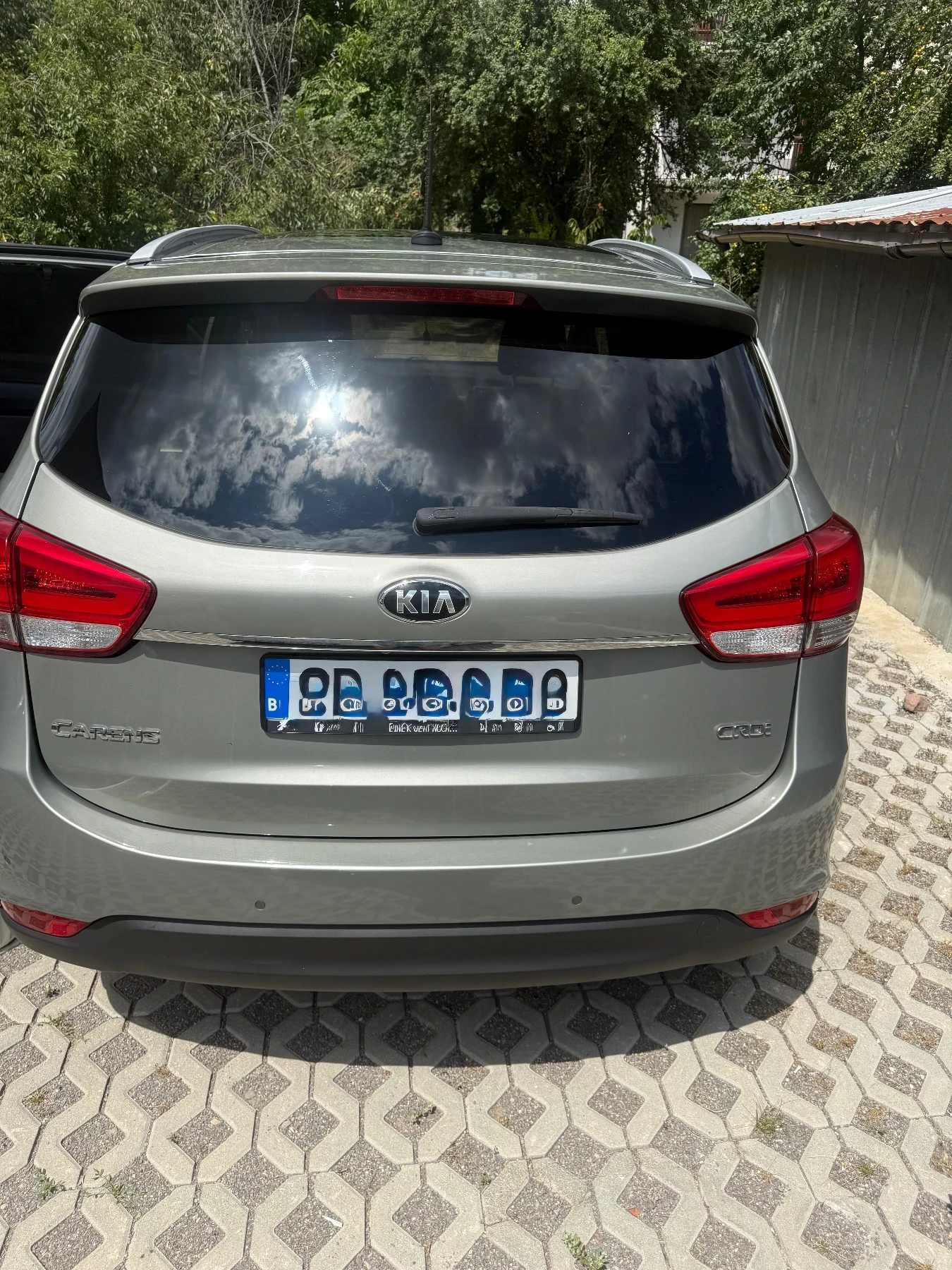 Kia Carens Full 6+ 1, снимка 4 - Автомобили и джипове - 55394378