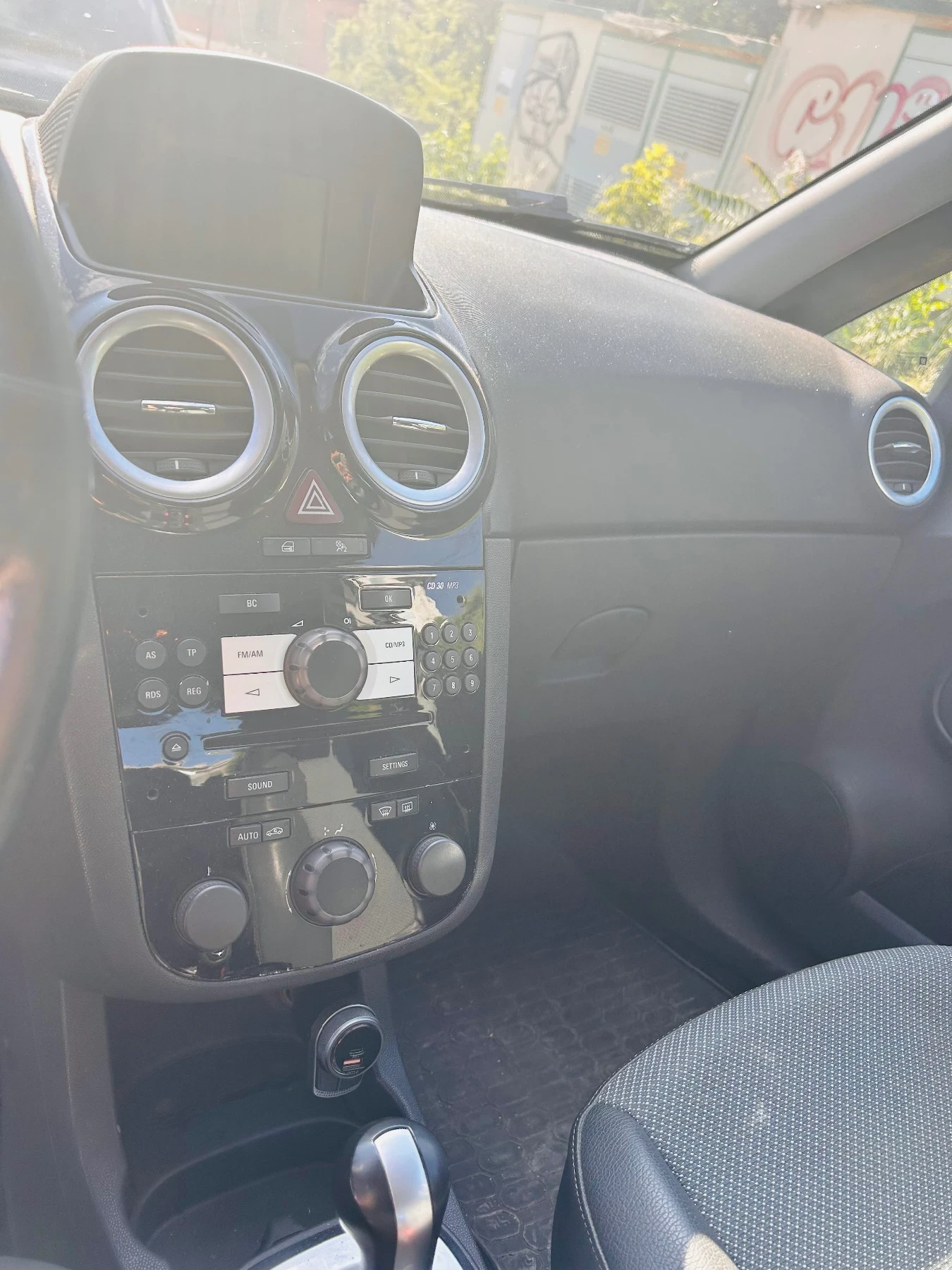 Opel Corsa, снимка 4 - Автомобили и джипове - 55426282
