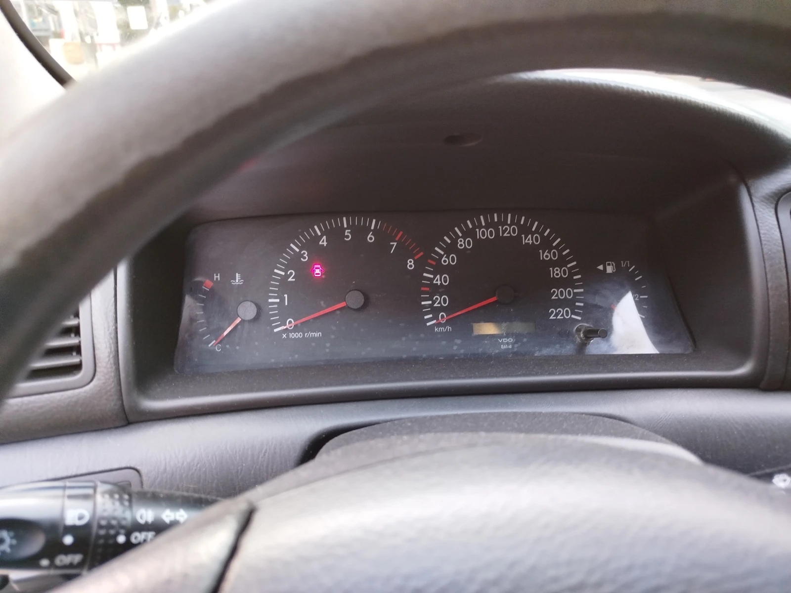 Toyota Corolla 1.4 VVT-i (E120), снимка 6 - Автомобили и джипове - 55534069