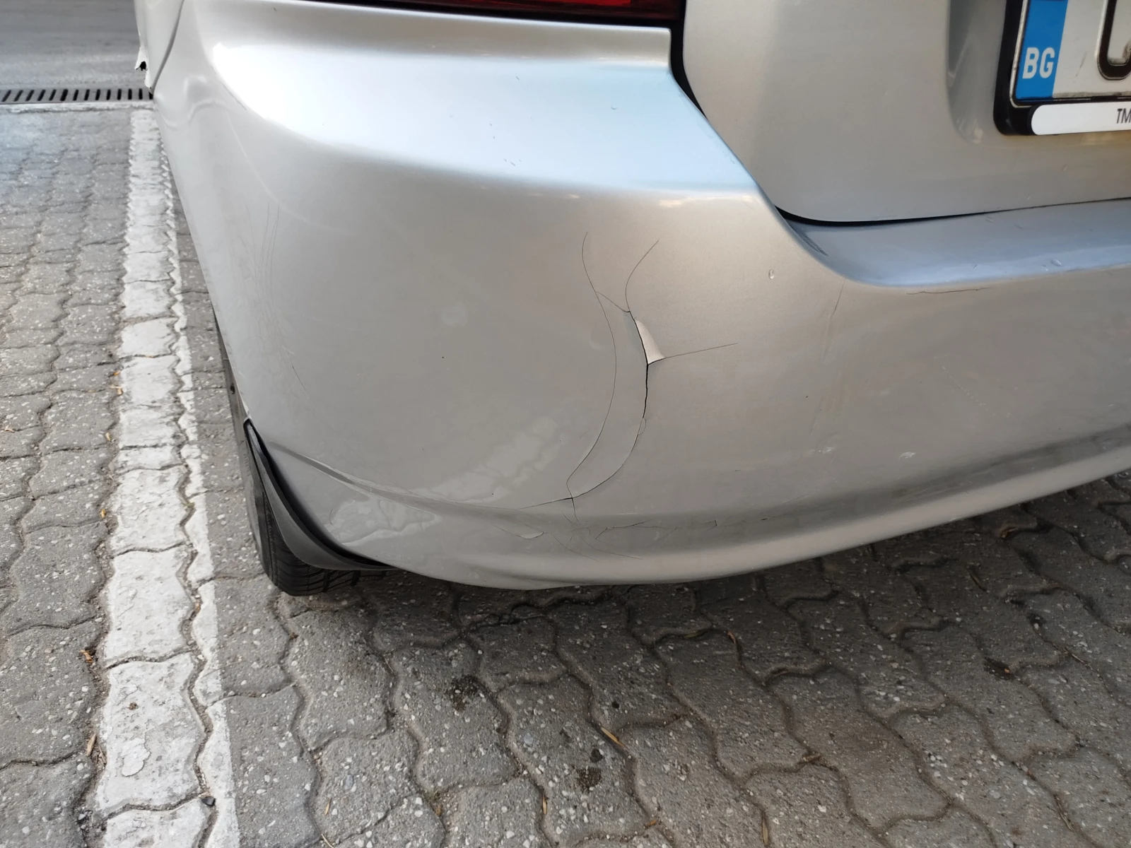 Toyota Corolla 1.4 VVT-i (E120), снимка 14 - Автомобили и джипове - 55534069