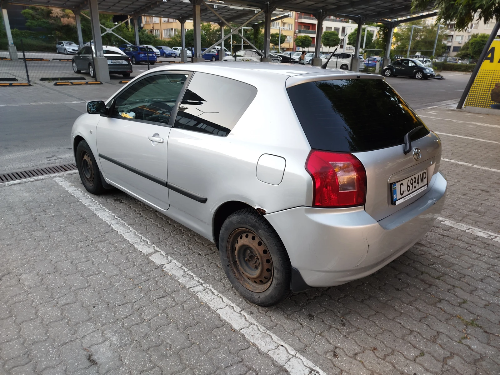 Toyota Corolla 1.4 VVT-i (E120), снимка 3 - Автомобили и джипове - 55534069