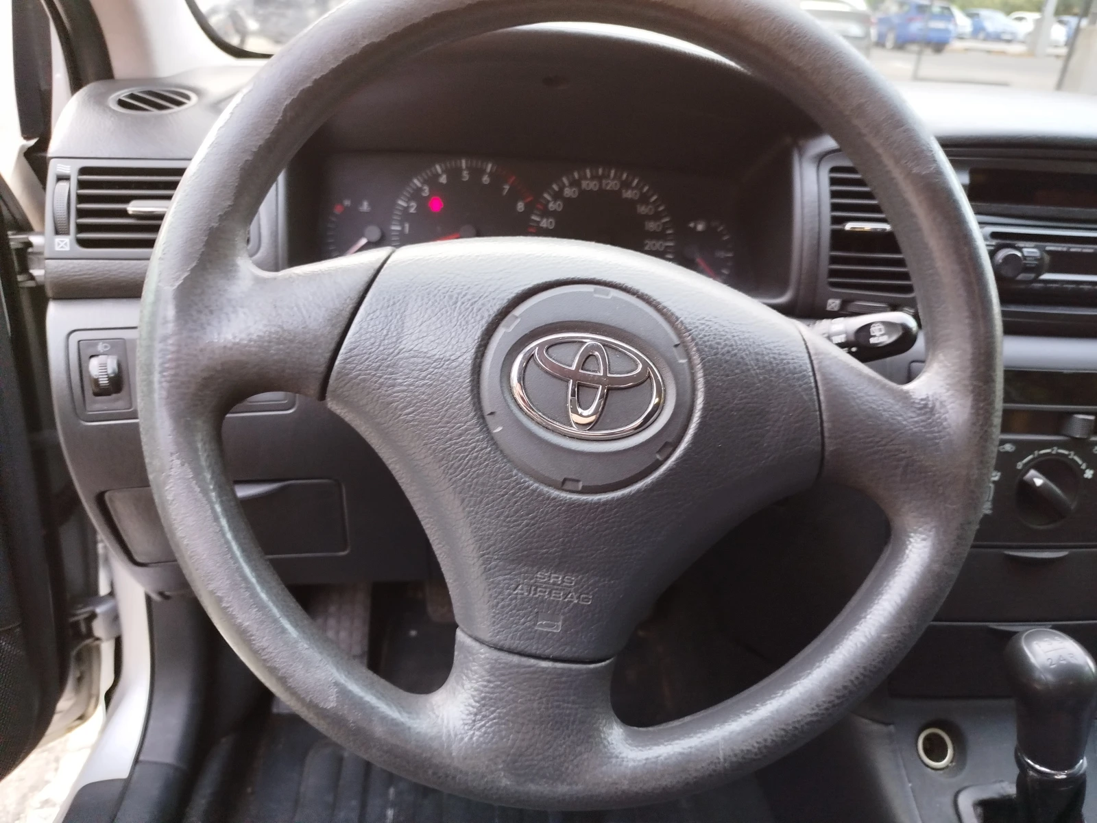 Toyota Corolla 1.4 VVT-i (E120), снимка 7 - Автомобили и джипове - 55534069