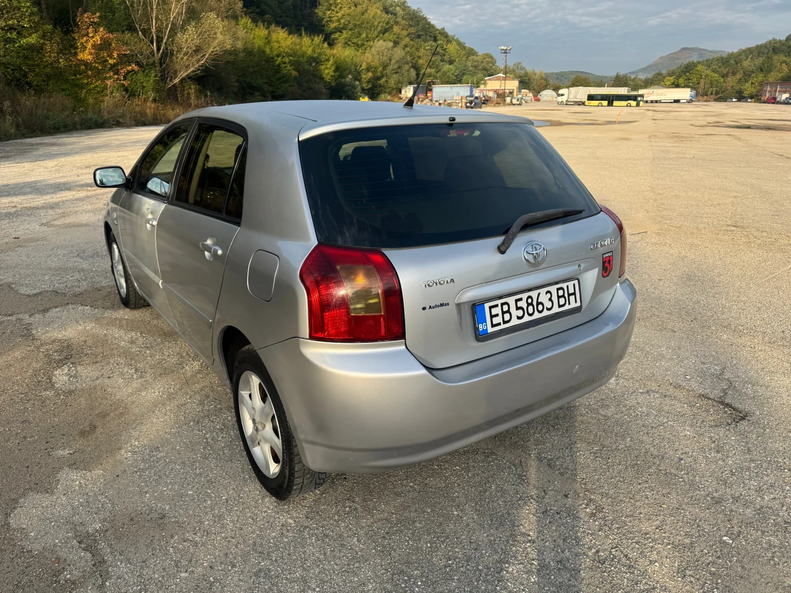 Toyota Corolla 2.0d4d-116, снимка 9 - Автомобили и джипове - 56253255