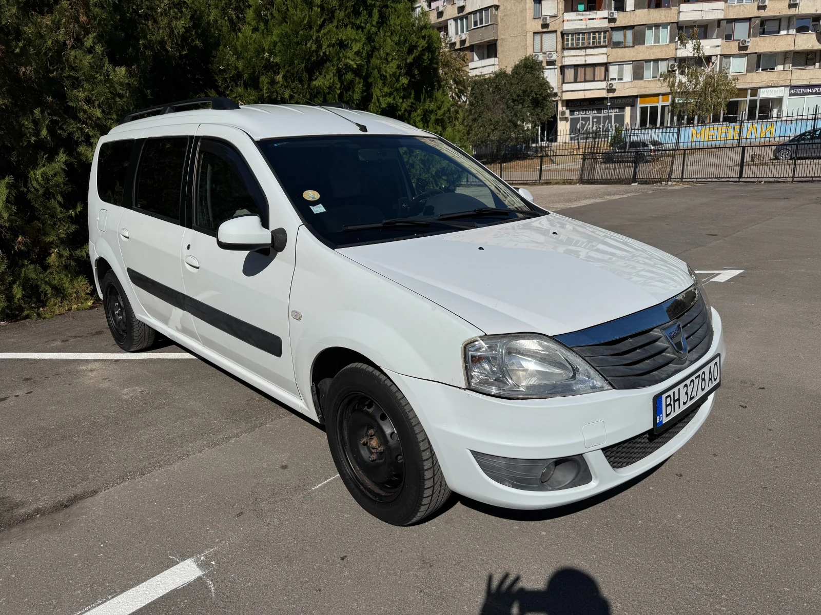Dacia Logan 1, 5 dci, снимка 3 - Автомобили и джипове - 56357828