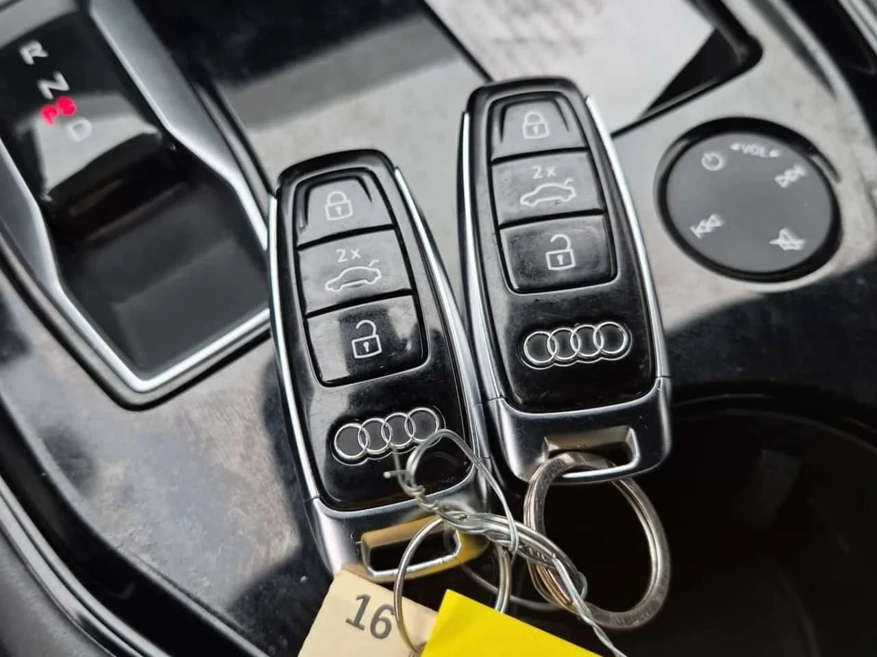 Audi E-Tron GT, снимка 11 - Автомобили и джипове - 56689250