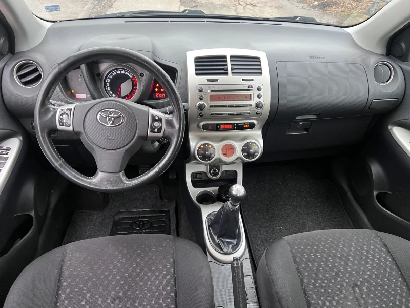 Toyota Urban Cruiser 1.4 D4D 4x4 УНИКАТ , снимка 10 - Автомобили и джипове - 48952474