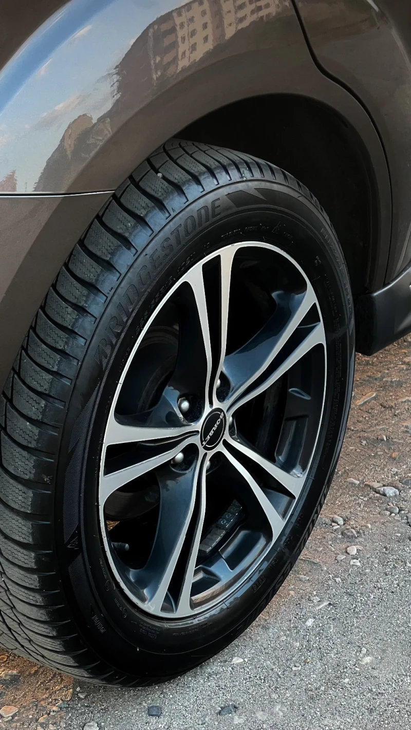 Mitsubishi Outlander + 4 броя зимни гуми, снимка 6 - Автомобили и джипове - 51629585