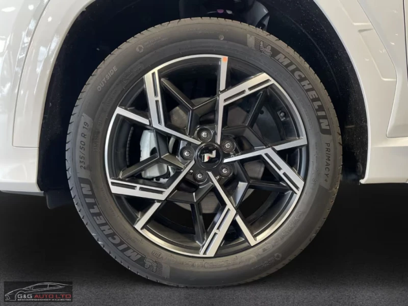 Hyundai Tucson N-LINE/252HP/PANO/LED/HUD/NAVI/DIGI/AMBI/176g, снимка 8 - Автомобили и джипове - 51442386