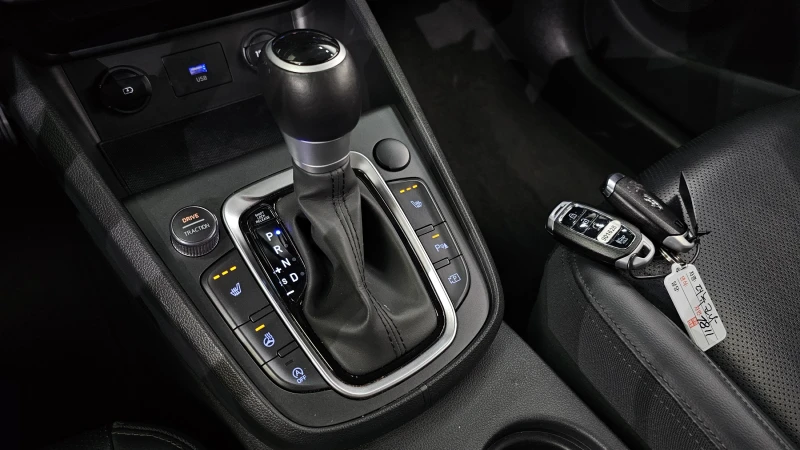 Hyundai Kona 2.0 2WD SMART autogeorge.com, снимка 8 - Автомобили и джипове - 52391887