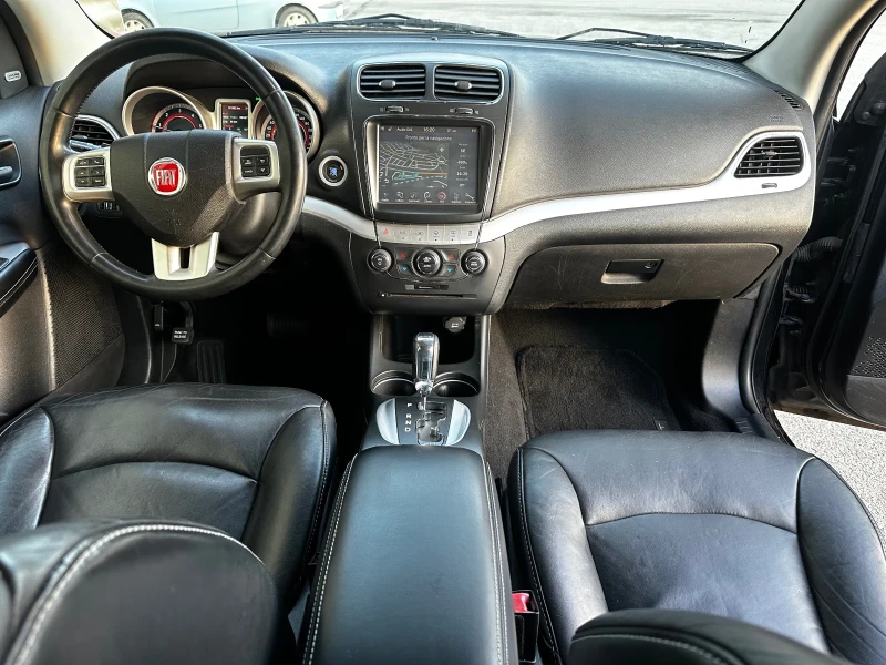 Fiat Freemont Automatic/7 Местен/4х4, снимка 12 - Автомобили и джипове - 52840935