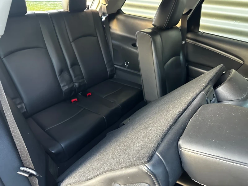 Fiat Freemont Automatic/7 Местен/4х4, снимка 11 - Автомобили и джипове - 52840935