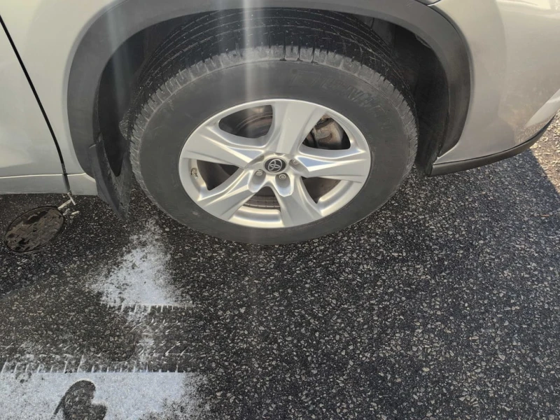 Toyota Highlander * LE * CARFAX * БЕЗ ПЪРВОНАЧАЛНА ВНОСКА, снимка 7 - Автомобили и джипове - 52940175