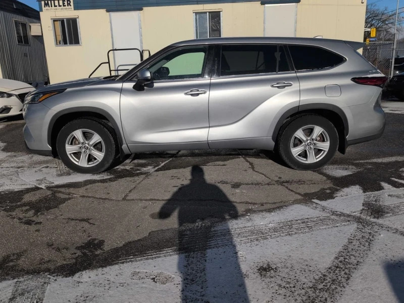 Toyota Highlander * LE * CARFAX * БЕЗ ПЪРВОНАЧАЛНА ВНОСКА, снимка 2 - Автомобили и джипове - 52940175
