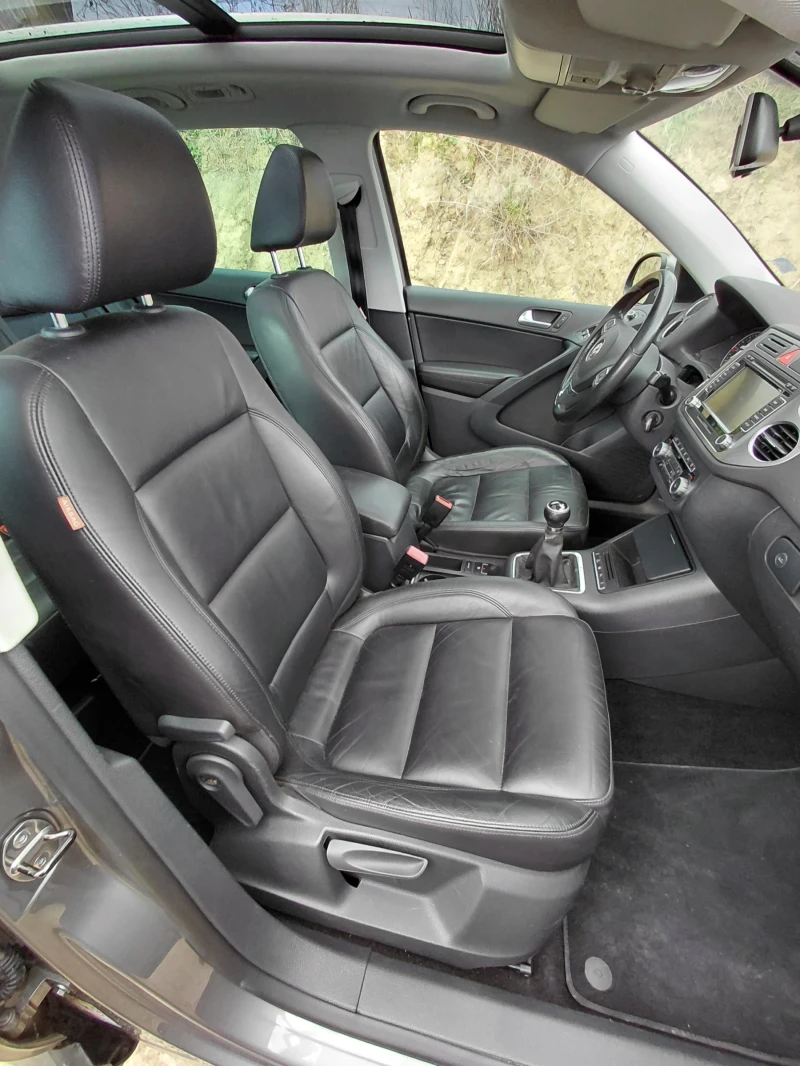 VW Tiguan, снимка 5 - Автомобили и джипове - 53020069
