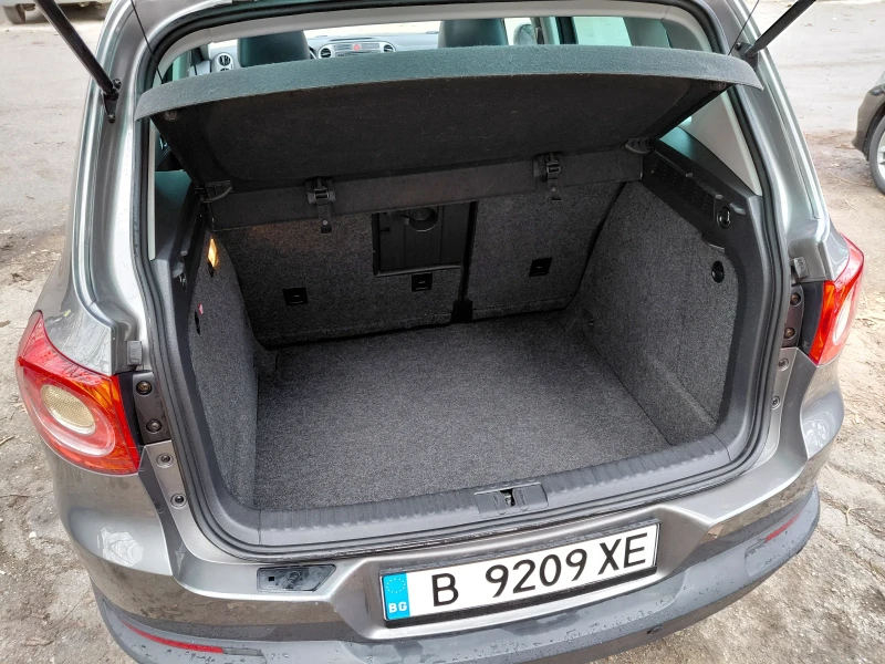 VW Tiguan, снимка 12 - Автомобили и джипове - 53020069