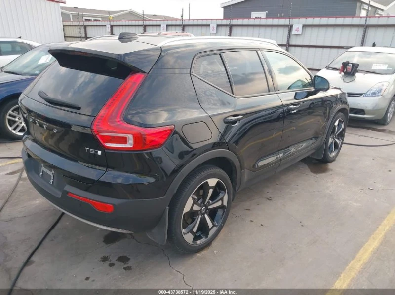 Volvo XC40 2L I4   N All Wheel Drive, снимка 10 - Автомобили и джипове - 53095616