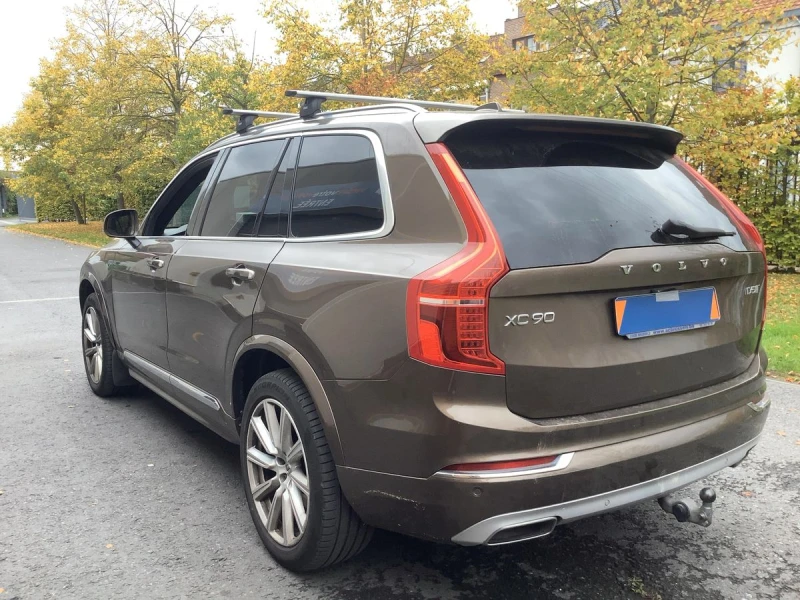 Volvo Xc90 D5 Гаранция 6м./Подгрев/Keyless/Камера/История, снимка 4 - Автомобили и джипове - 53459519