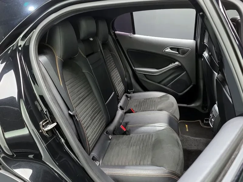 Mercedes-Benz GLA 45 AMG 50TH ANNIVERSARY EDITION, снимка 11 - Автомобили и джипове - 54884945