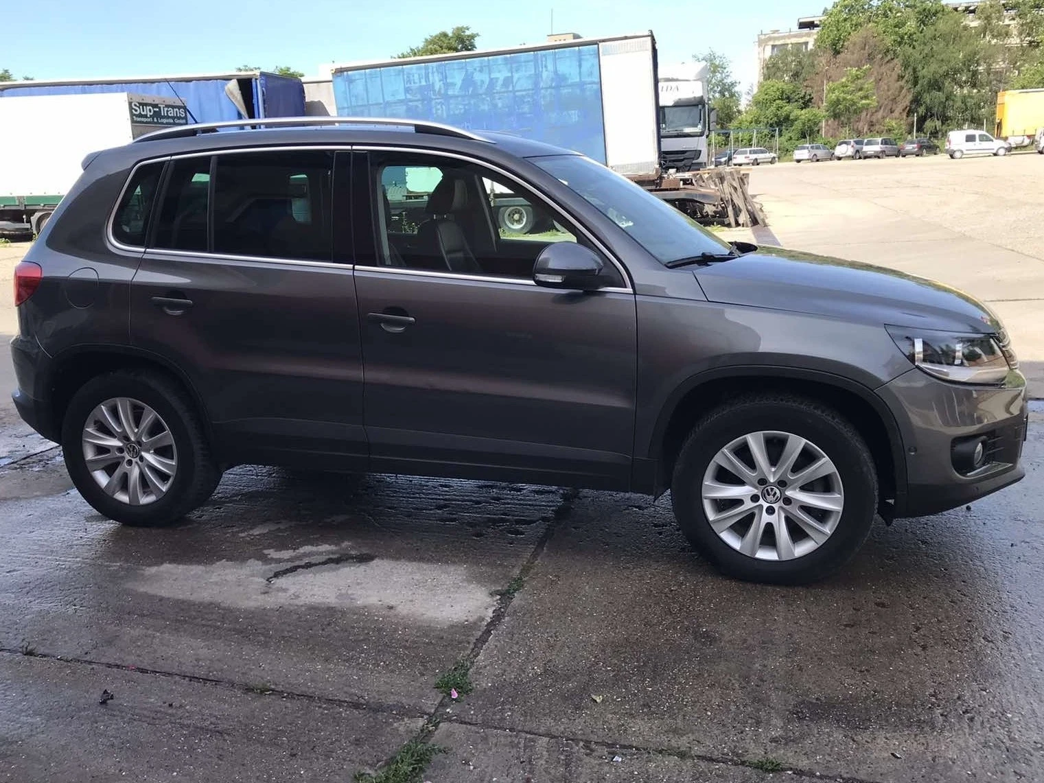 VW Tiguan 2.0TDI 4MOTION ФЕЙС - изображение 4