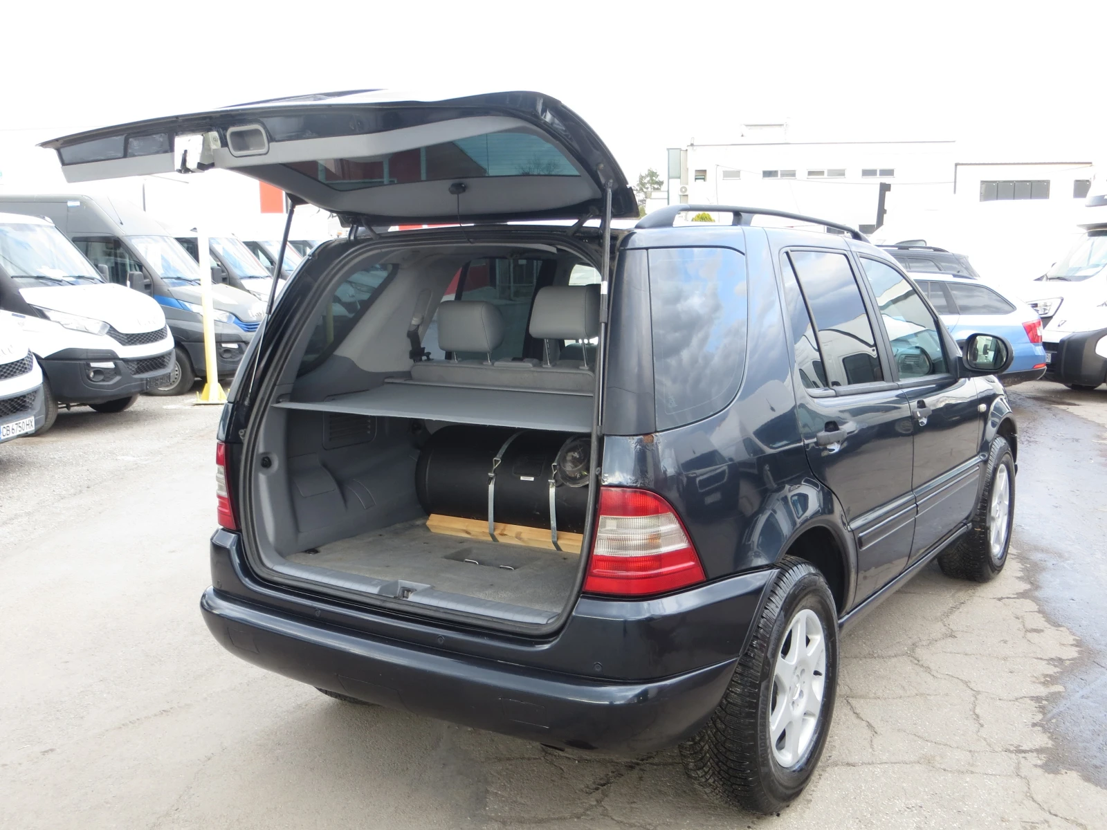 Mercedes-Benz ML 430 ГАЗ/БЕНЗИН | Mobile.bg — изображение 17