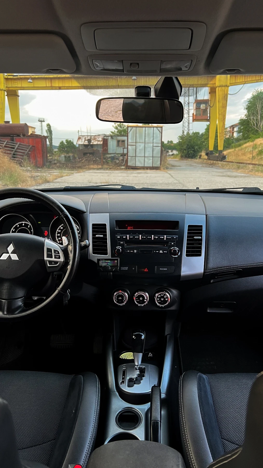 Mitsubishi Outlander + 4    | Mobile.bg   11