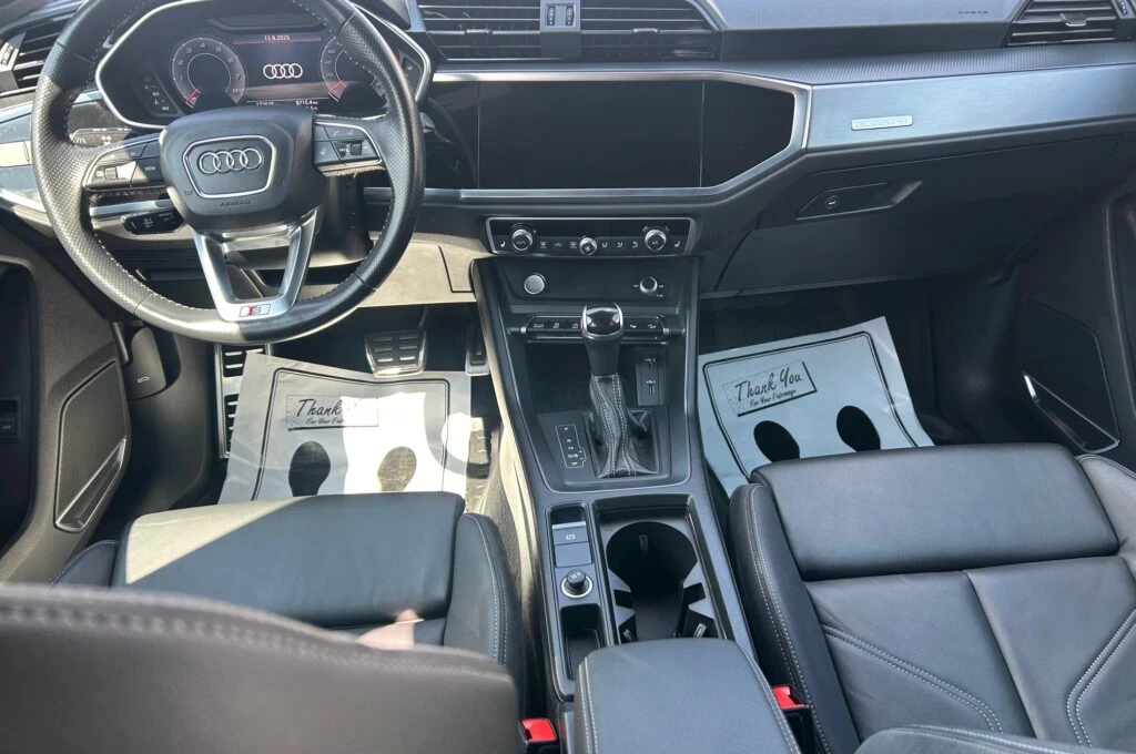 Audi Q3 TECHNIK S-Line* Matrix* Диг.табло* B&O* Пано*  - изображение 6