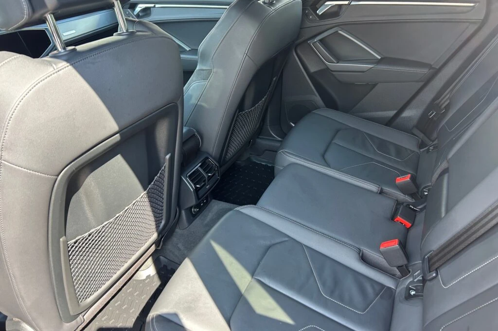Audi Q3 TECHNIK S-Line* Matrix* Диг.табло* B&O* Пано*  - изображение 7