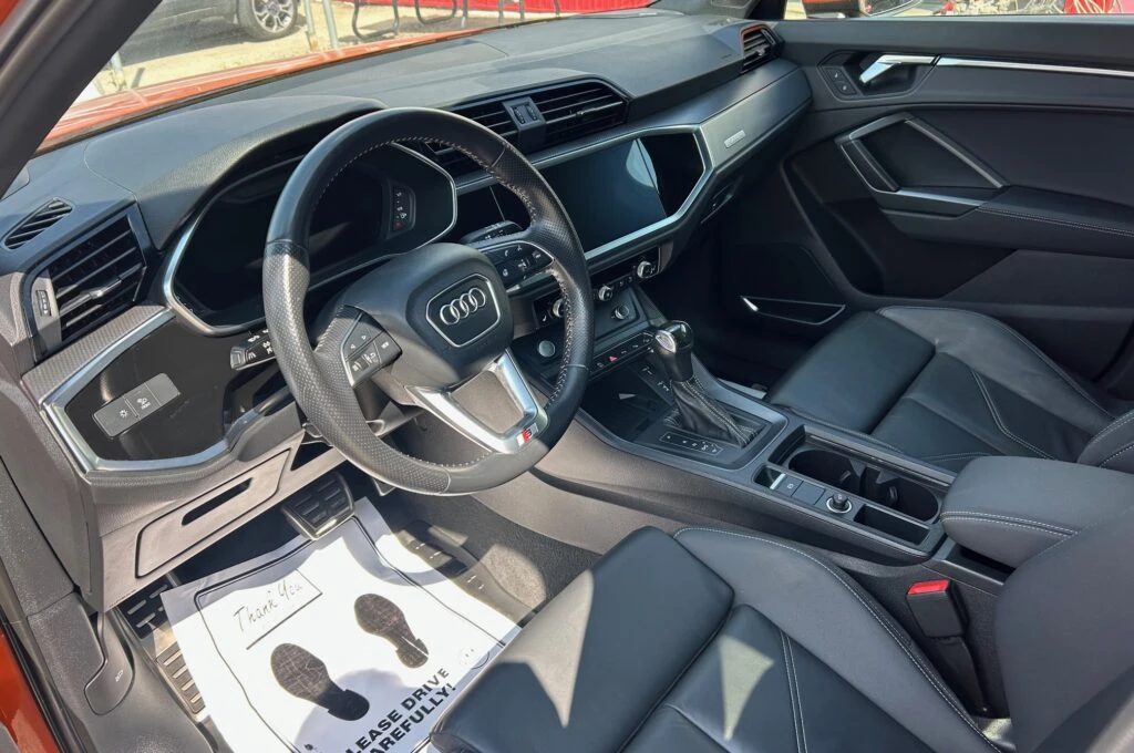 Audi Q3 TECHNIK S-Line* Matrix* Диг.табло* B&O* Пано*  - изображение 5