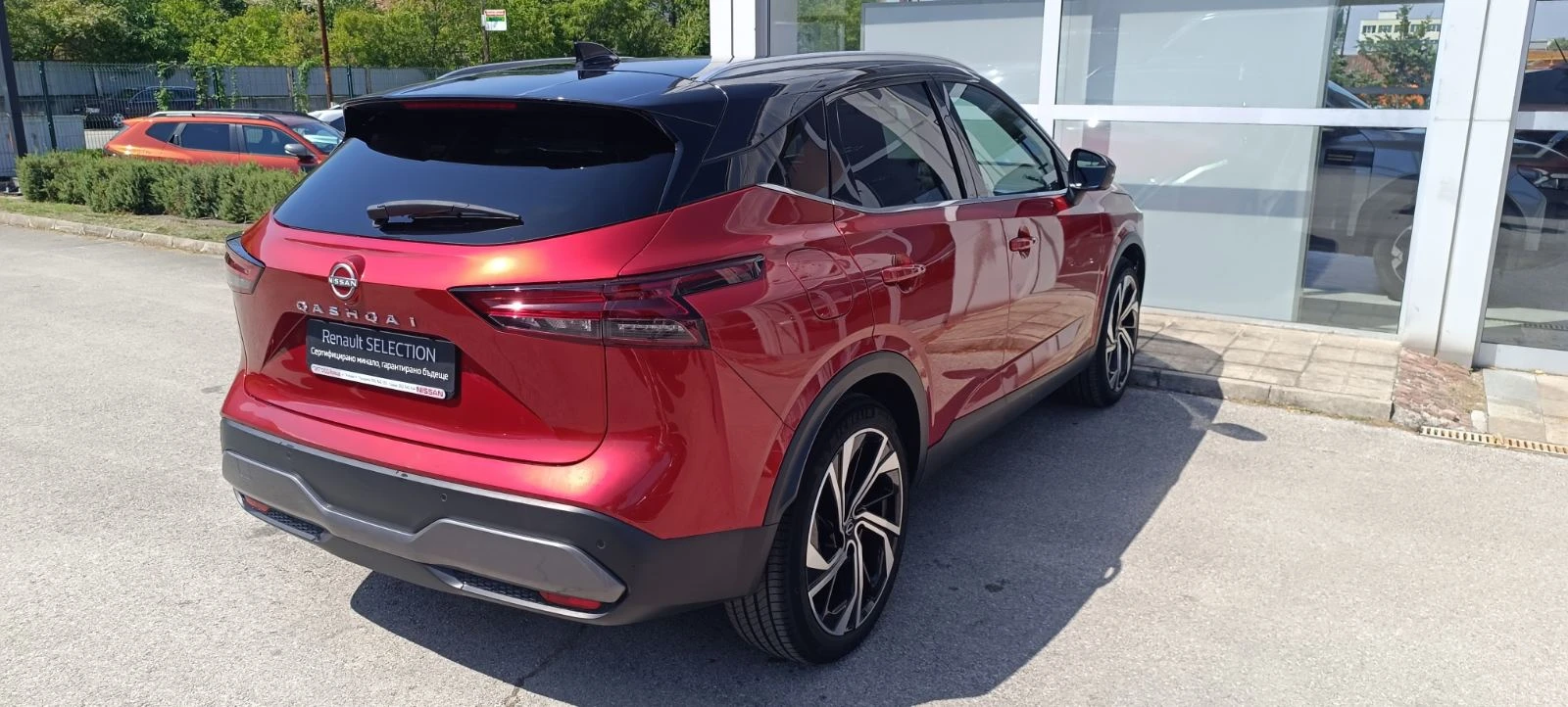 Nissan Qashqai 1.3 DiG-T CVT 4x4 - изображение 2