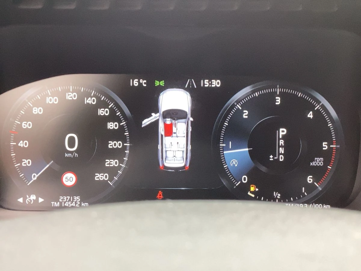 Volvo Xc90 D5 �������� 6�./�������/Keyless/������/������� | Mobile.bg � ����������� 7