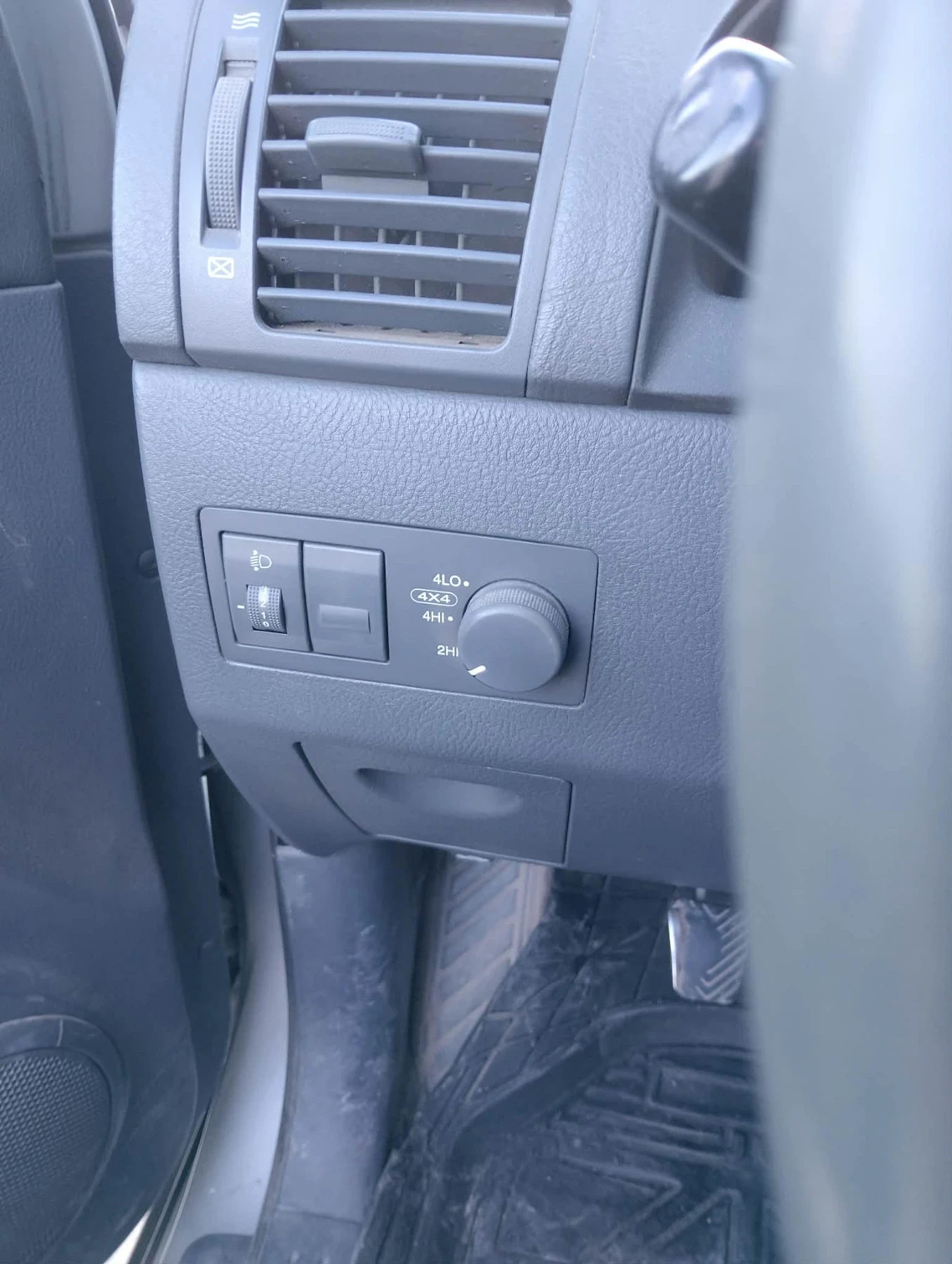 Kia Sorento Джиб, снимка 3 - Автомобили и джипове - 53821052