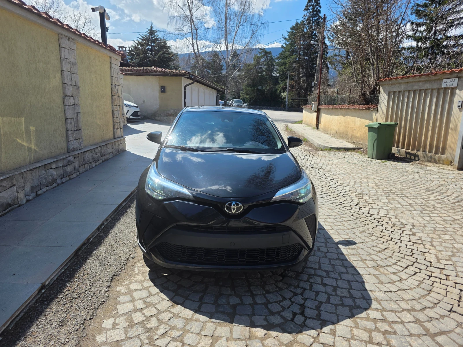 Toyota C-HR XLE edition