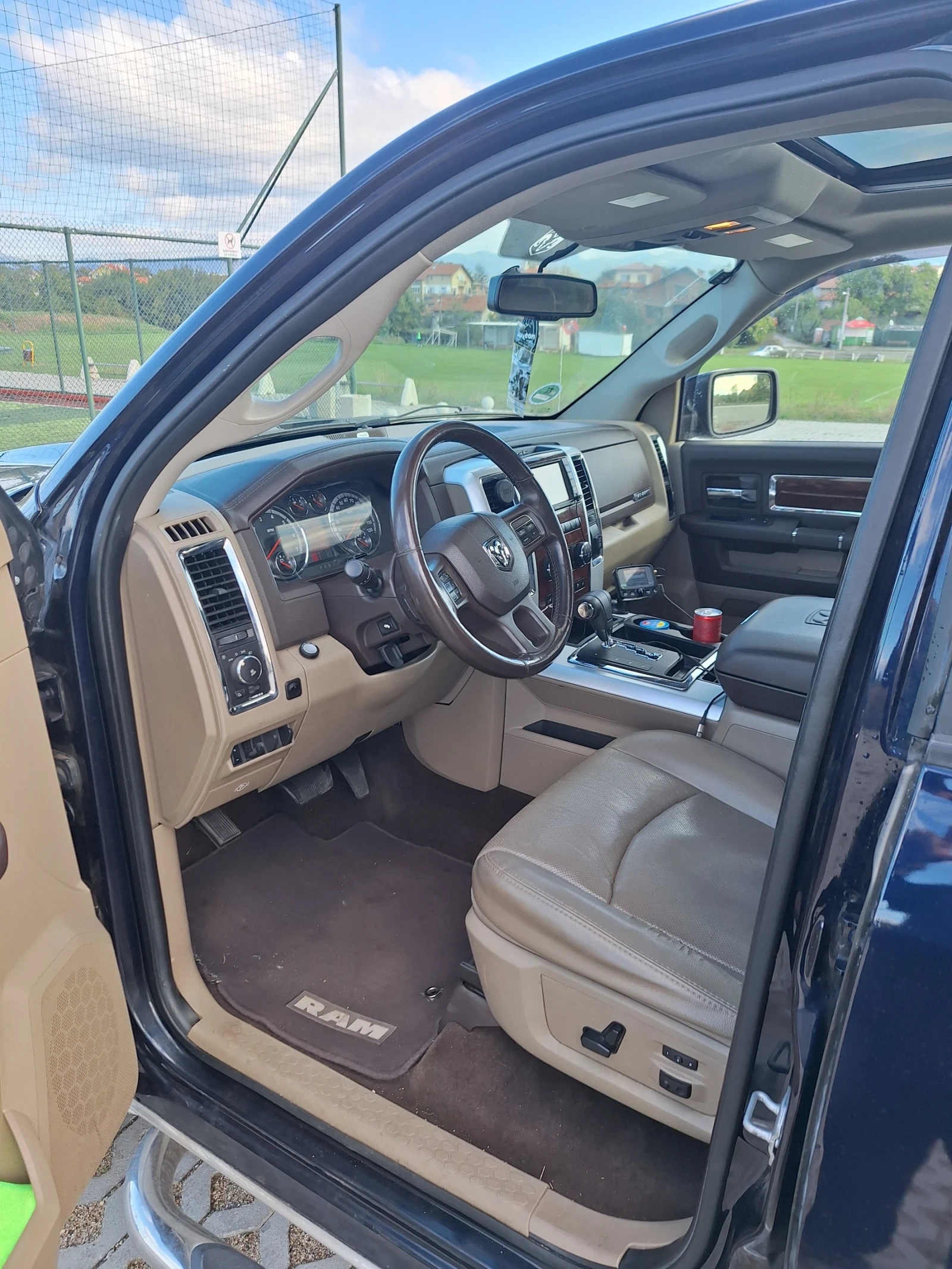 Dodge RAM 1500, снимка 8 - Автомобили и джипове - 54145934