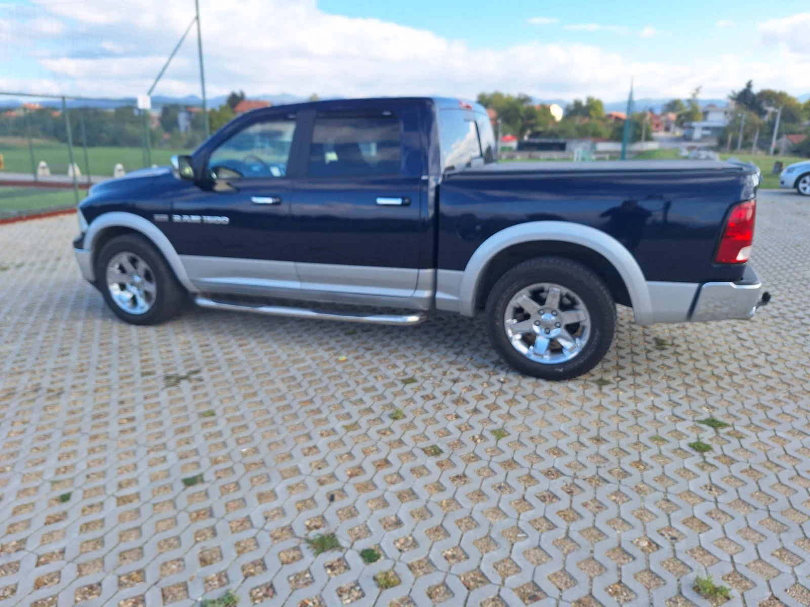 Dodge RAM 1500, снимка 7 - Автомобили и джипове - 54145934