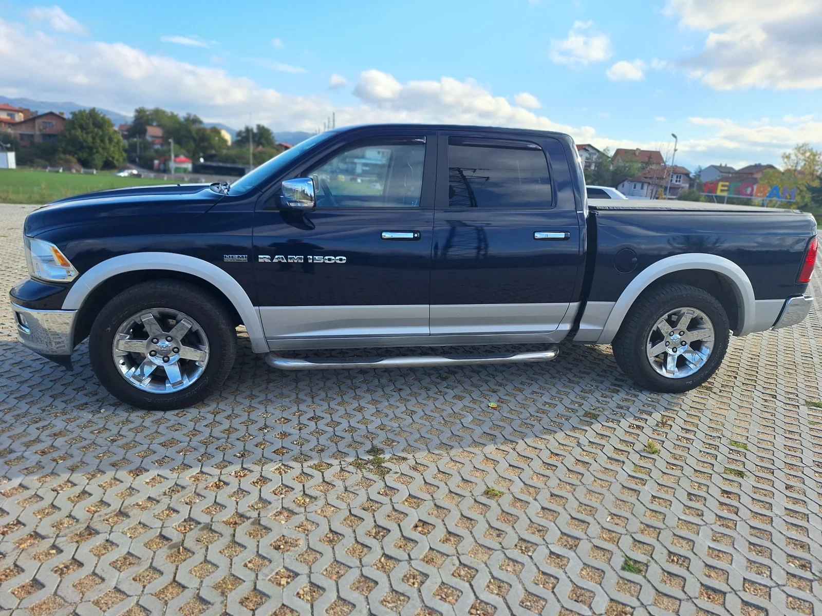 Dodge RAM 1500, снимка 16 - Автомобили и джипове - 54145934