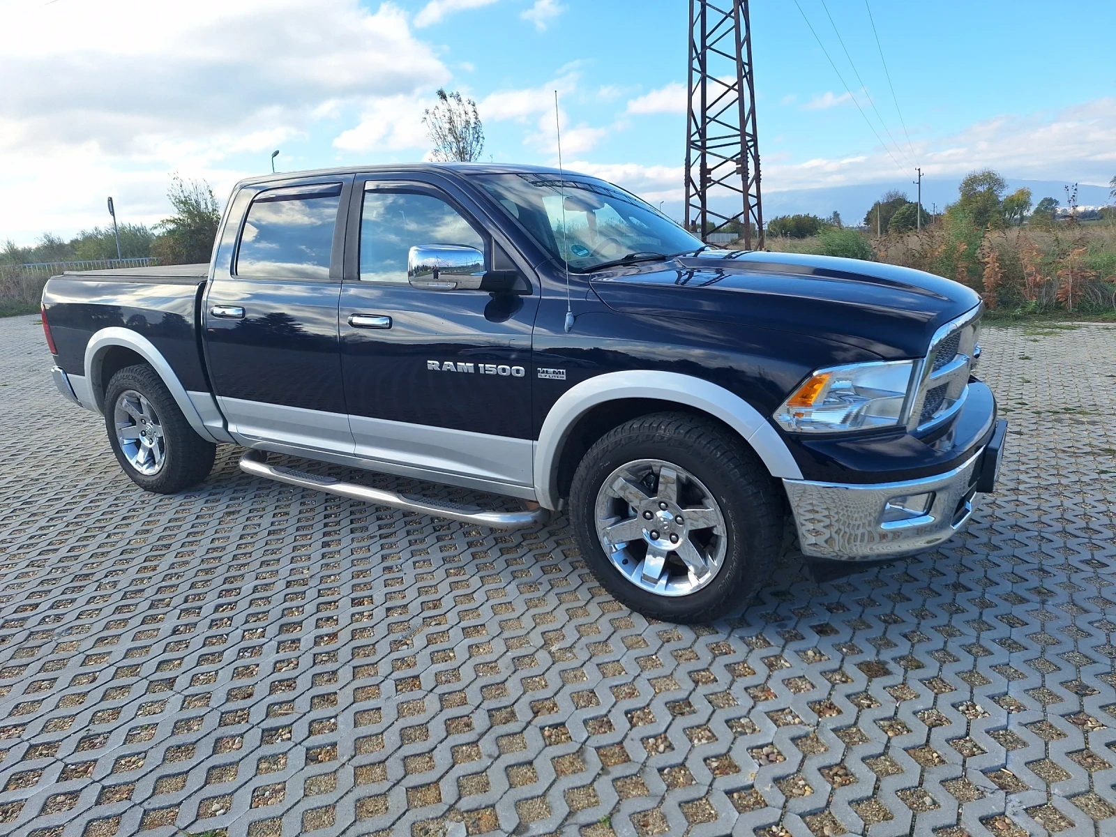 Dodge RAM 1500, снимка 5 - Автомобили и джипове - 54145934