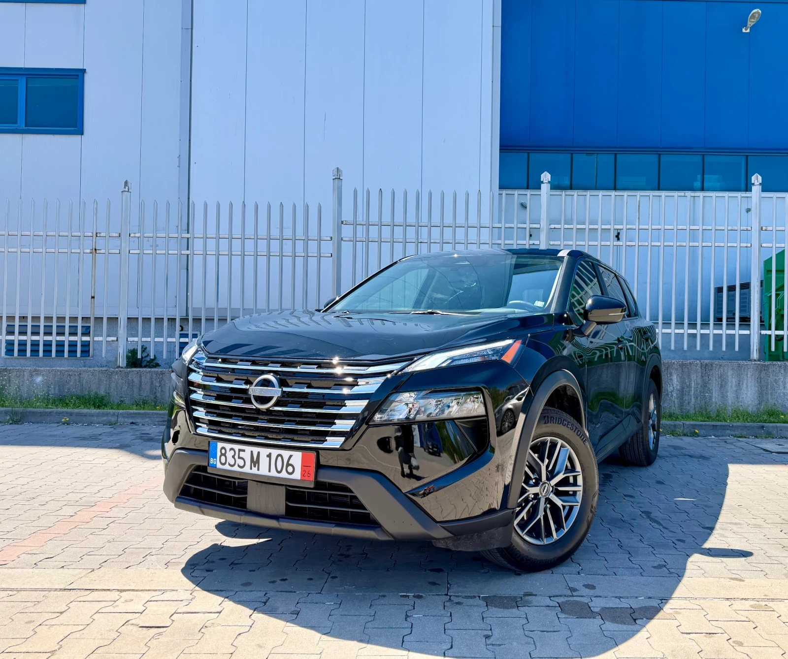 Nissan X-trail 1.5 i, снимка 2 - Автомобили и джипове - 54335546