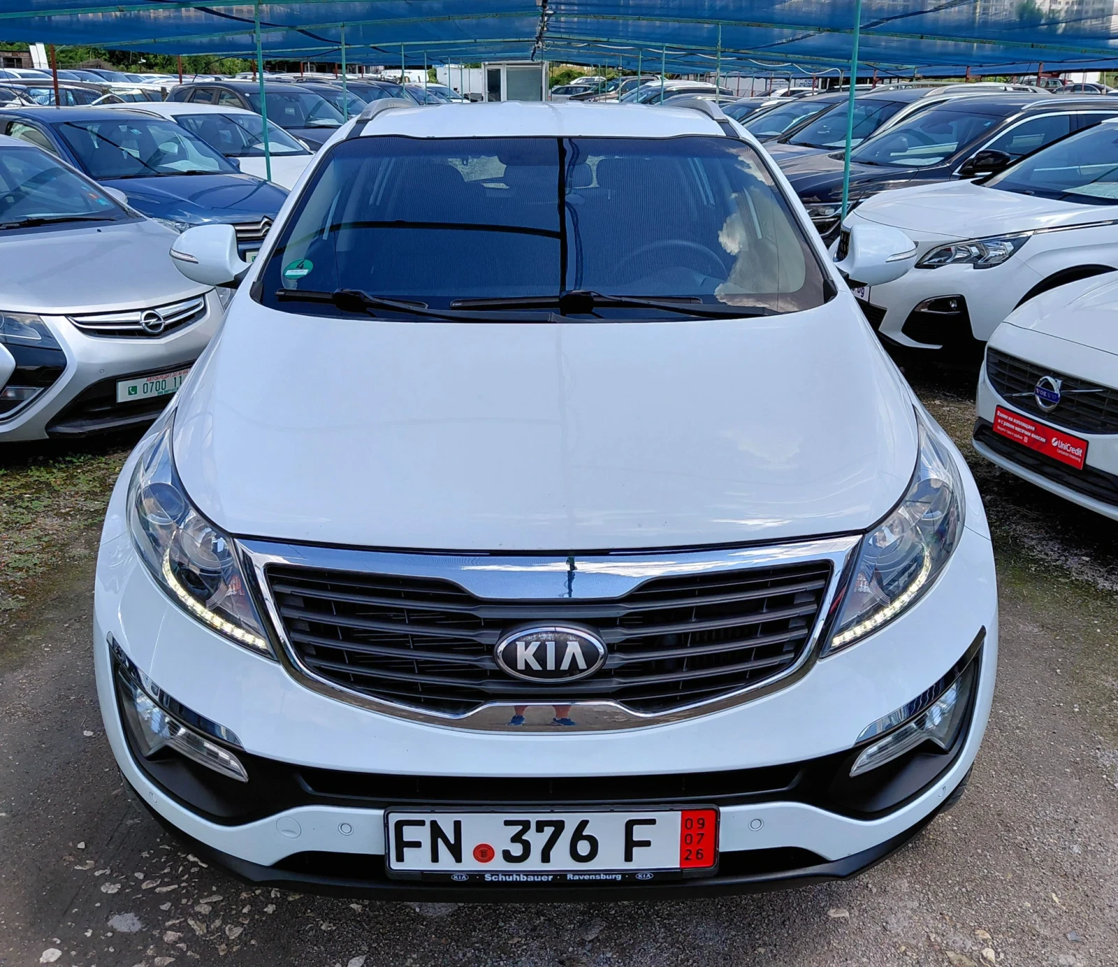 Kia Sportage 2.0CRDi * 4x4 * Навигация* Камера* Теглич* , снимка 2 - Автомобили и джипове - 55308349