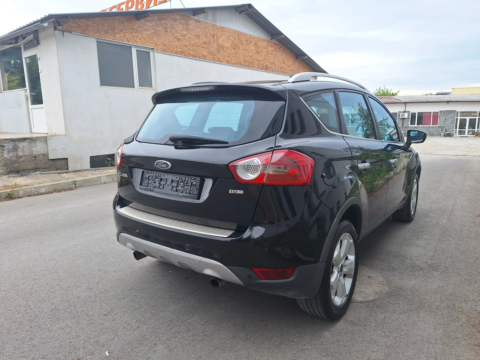 Ford Kuga 2.0d 135kc, снимка 6 - Автомобили и джипове - 55656163
