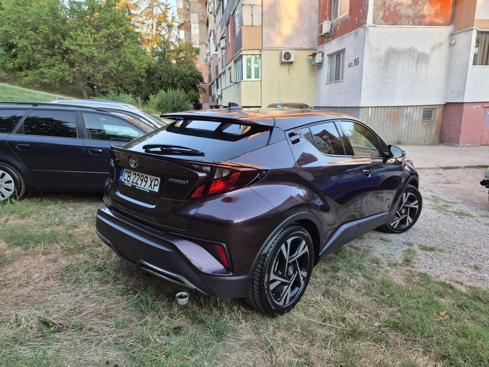 Toyota C-HR 2.0, снимка 4 - Автомобили и джипове - 55734642