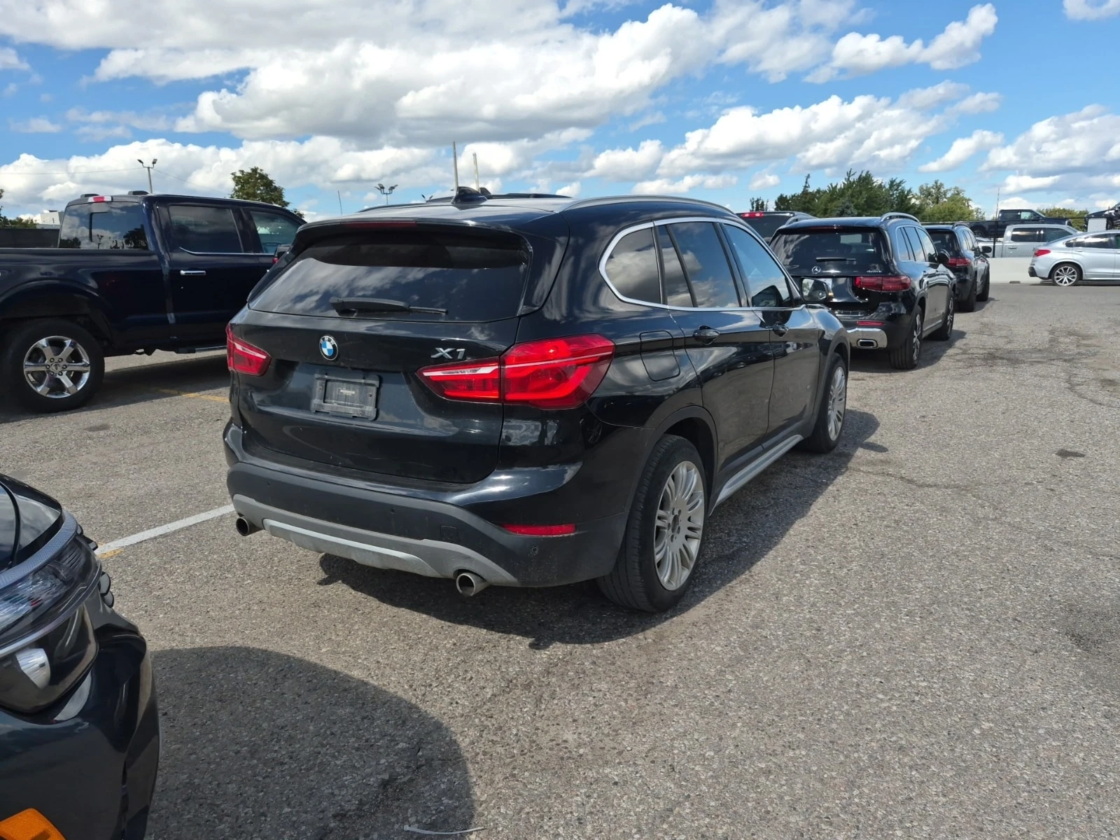 BMW X1 XDRIVE28I * CARFAX * ФИНАНСИРАНЕ, снимка 3 - Автомобили и джипове - 56012879