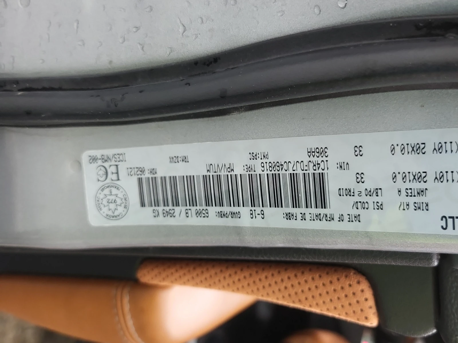 Jeep Grand cherokee * SRT * АВТОКРЕДИТ БЕЗ ПЪРВОНАЧАЛНА ВНОСКА* , снимка 15 - Автомобили и джипове - 56093741