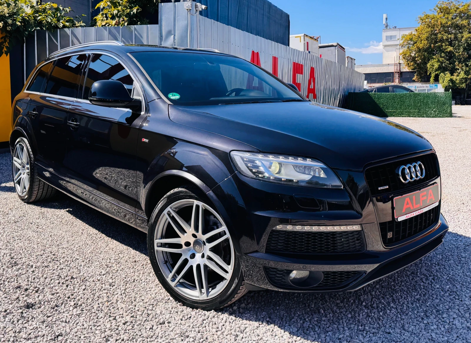 Audi Q7 3.0D/3xSLINE/DVD/INDIVIDUAL/FACE/ПОРЪЧКОВА/ТОП///, снимка 4 - Автомобили и джипове - 56115575