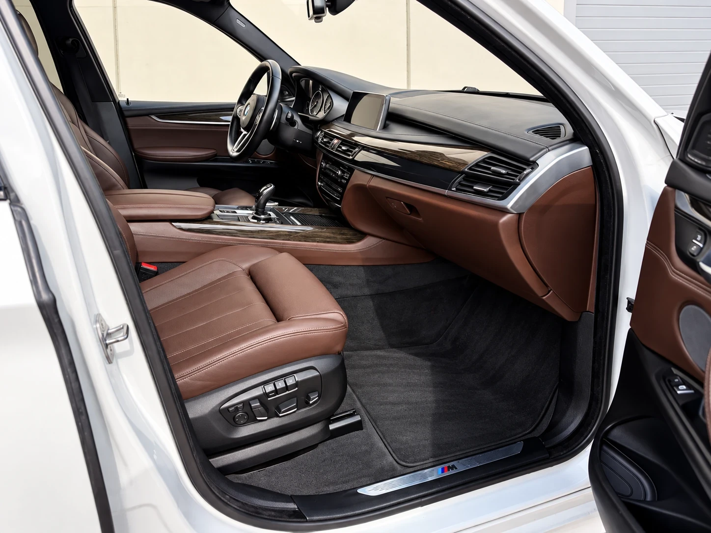 BMW X5 5.0I, снимка 10 - Автомобили и джипове - 56196872