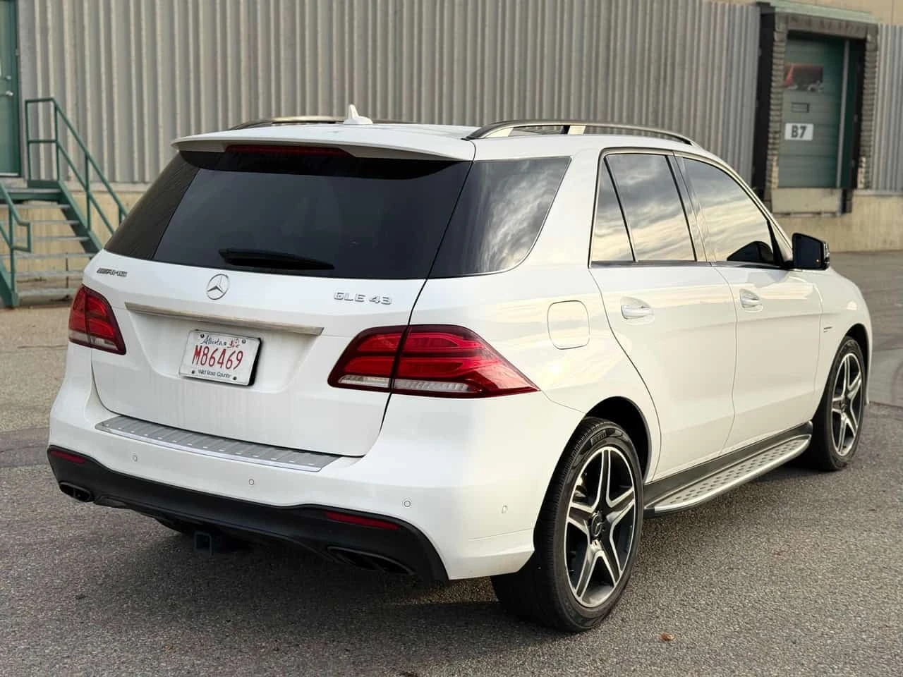 Mercedes-Benz GLE 43 AMG * CARFAX * ОПЦИЯ ЗА ФИНАНСИРАНЕ * , снимка 11 - Автомобили и джипове - 56202348
