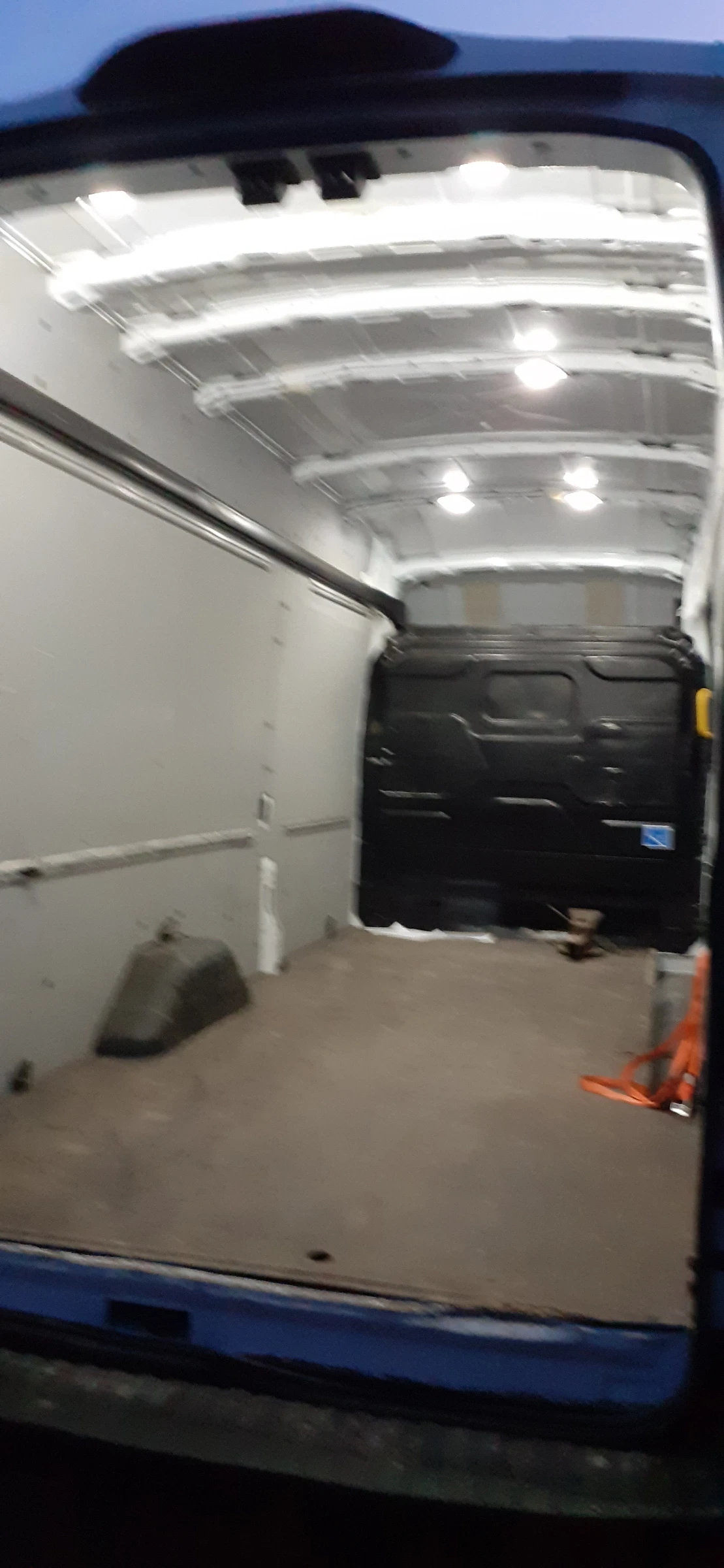 Ford Transit 2, 0 EcoBlue , Maxi  Товарен  - изображение 6