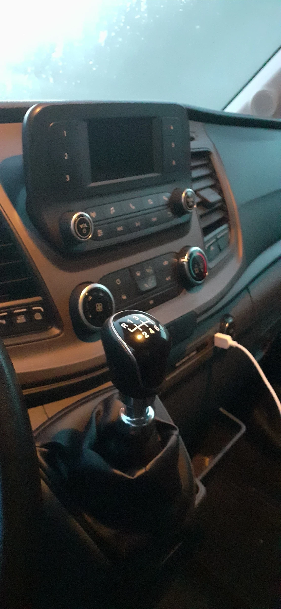 Ford Transit 2, 0 EcoBlue , Maxi  �������  | Mobile.bg � ����������� 6