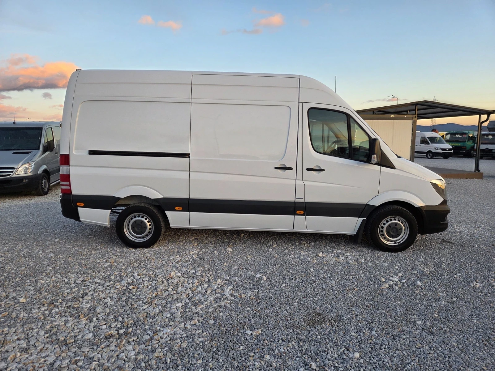 Mercedes-Benz Sprinter 319 CDI, Климатроник, Нави, Автомат, Ел врата - изображение 6
