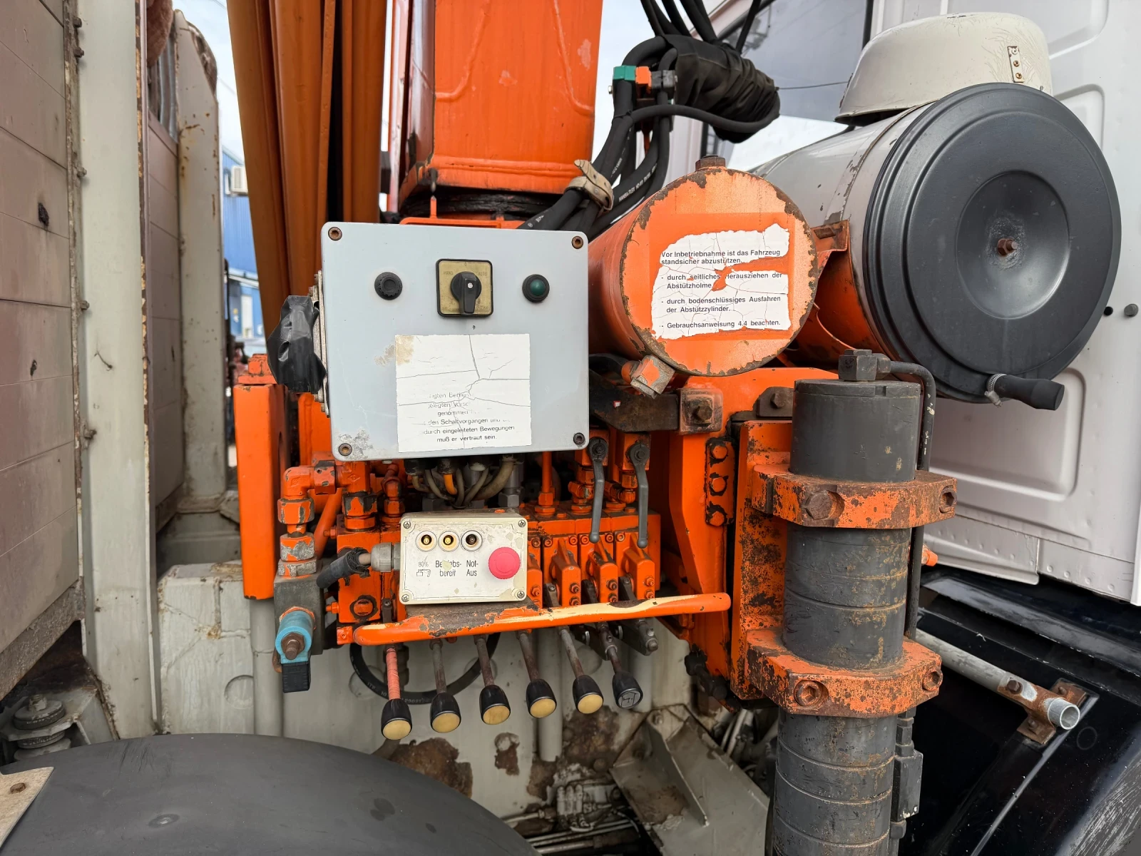 Scania 112 112/360    14 | Mobile.bg   11